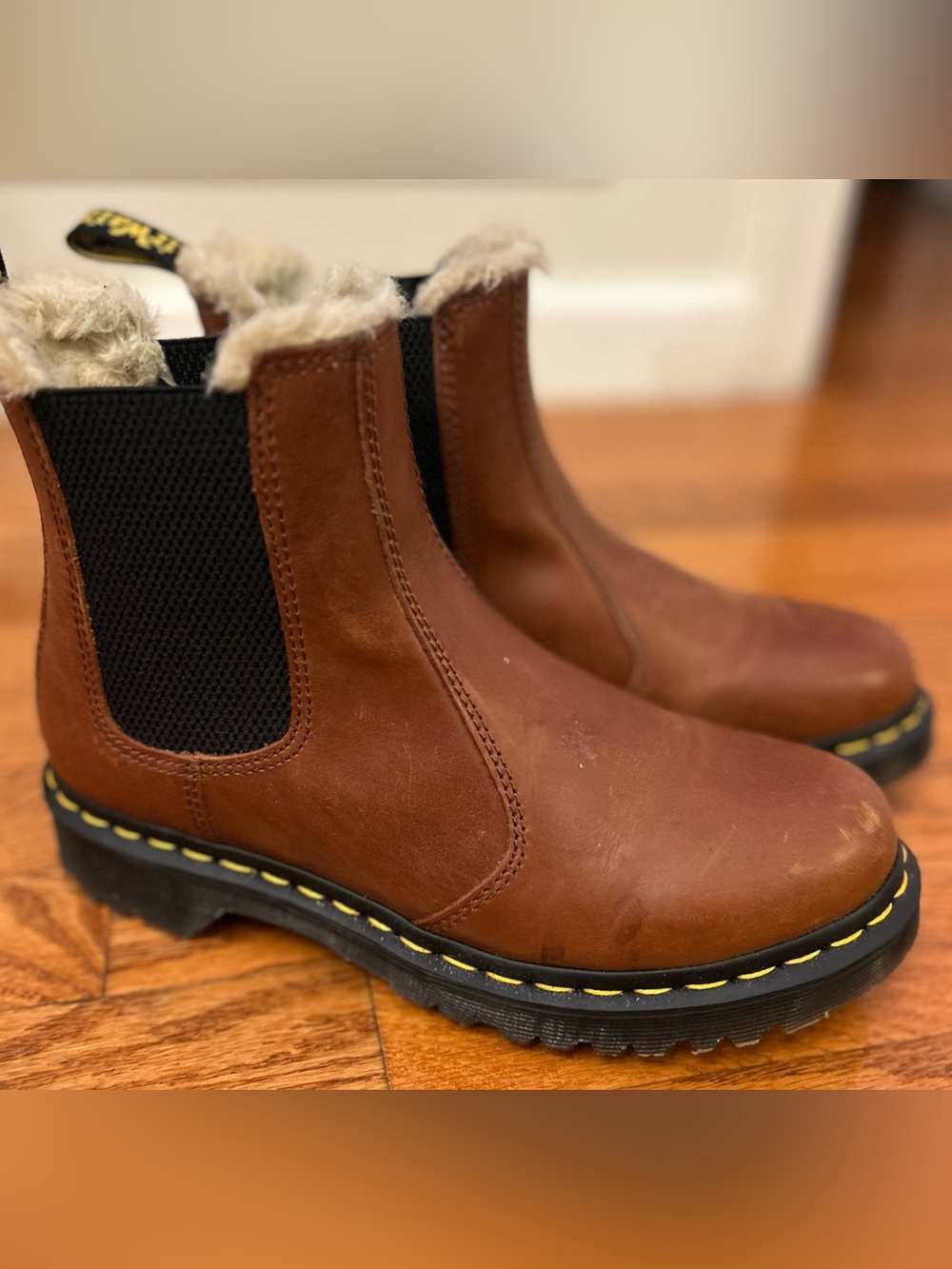 Dr Martens Women’s 2976 Leonore Faux Fur Lined Chelsea Boots Brown 8L